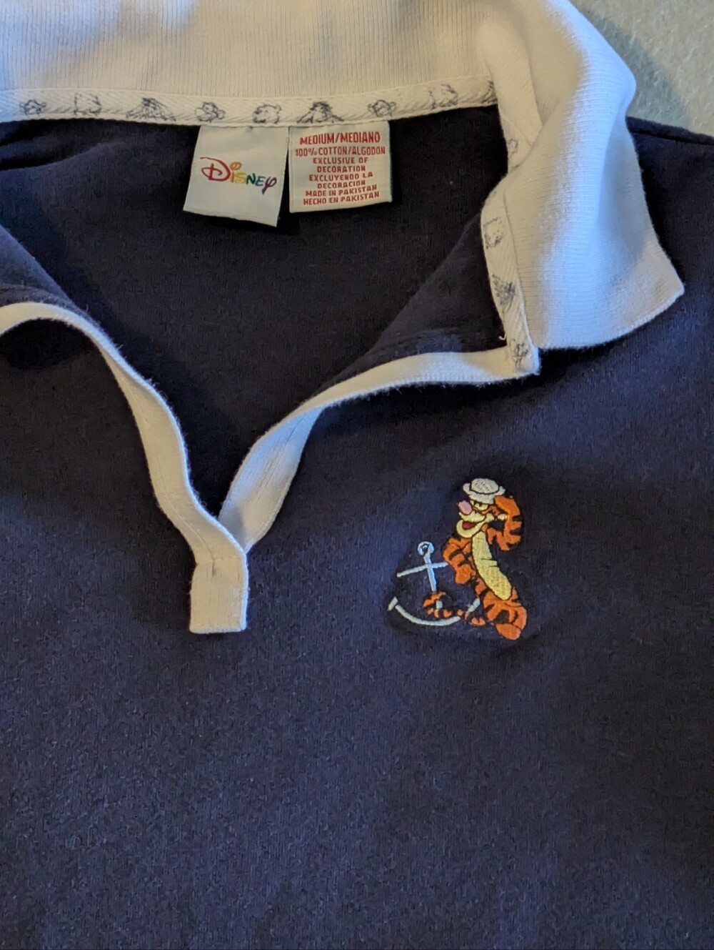Vintage Disney Store Navy and White Polo with Tigger Embroidery Y2K 90s